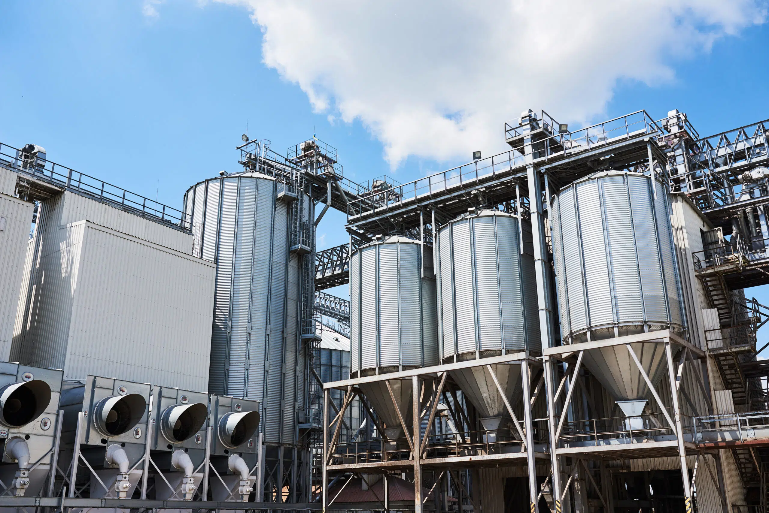 Grãos e Sementes Silos Automação